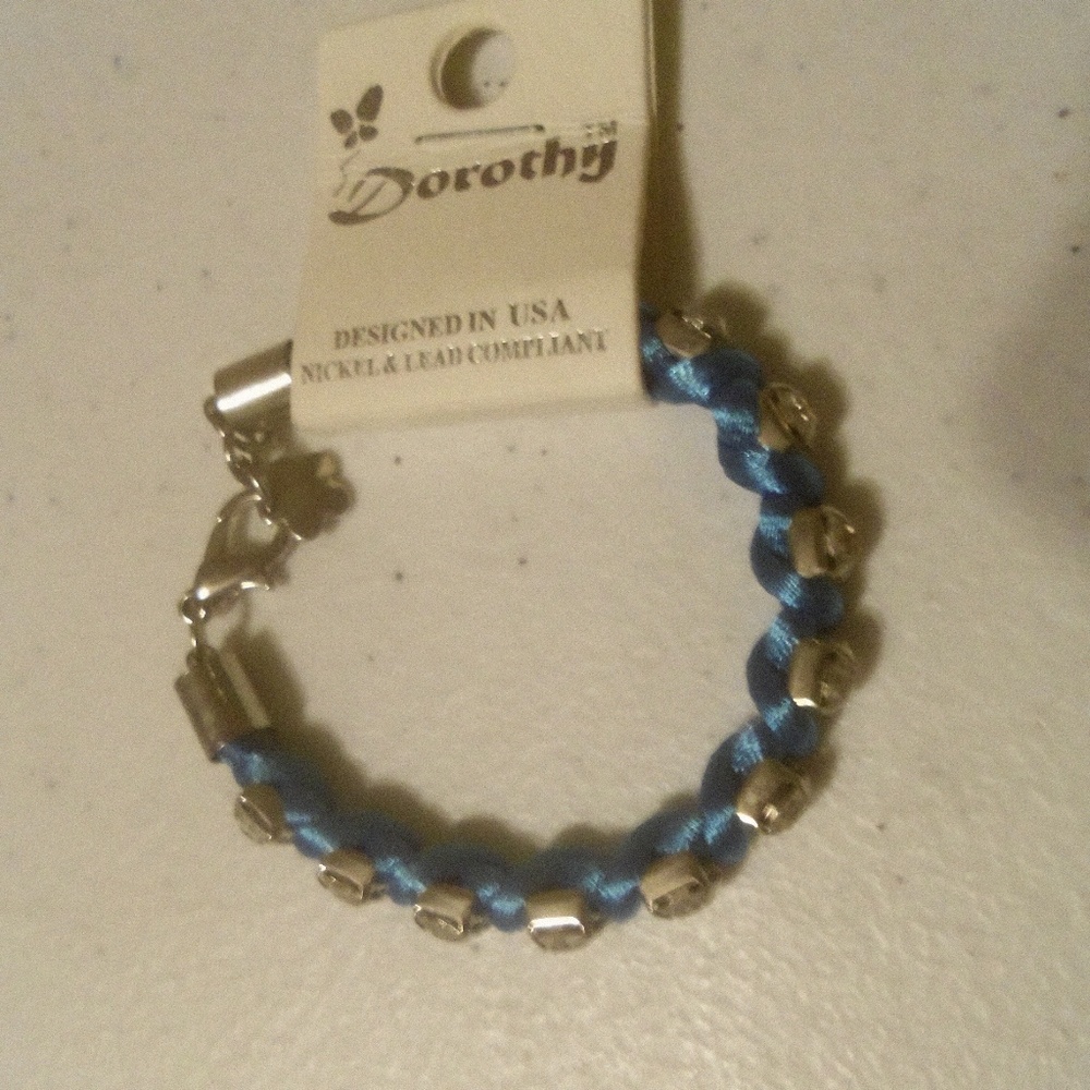 🐞Bracelet by Dorothy🐞